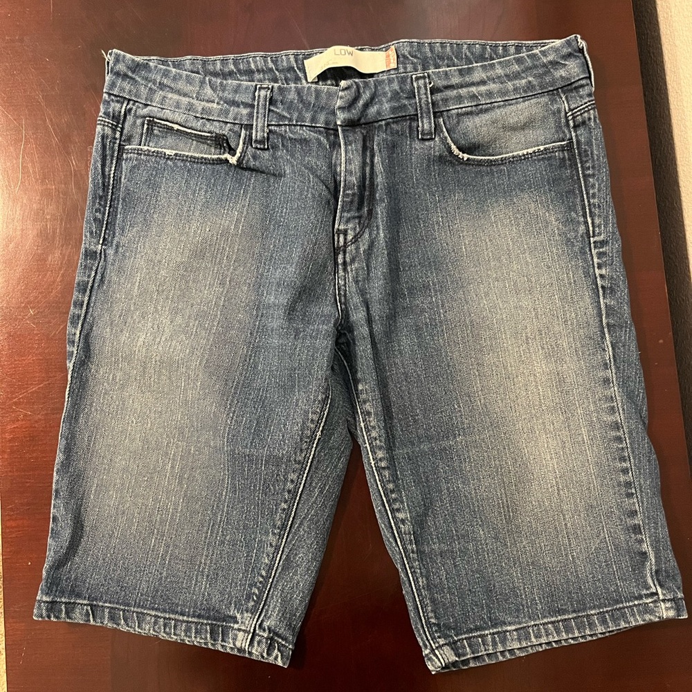 Levi's 545 Low Shorts Size 10